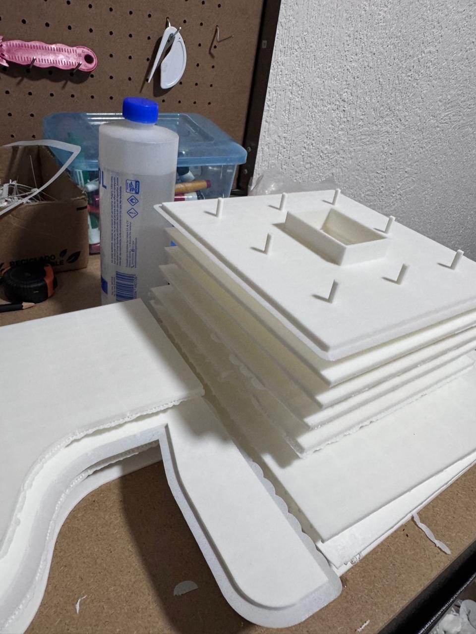 Maqueta arquitectónica de plataformas impresa en 3D